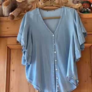 KAREN KANE flutter sleeve denim blouse EUC